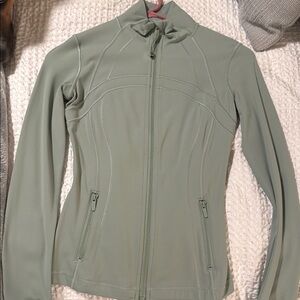 Lululemon women’s jacket